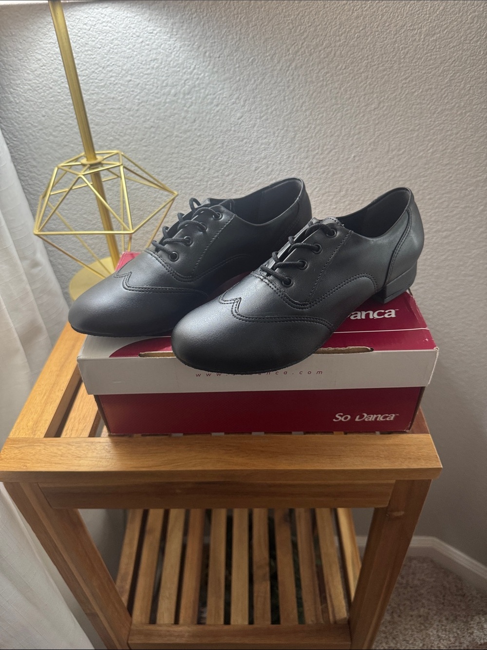 UNISEX LACE UP CHARACTER/JAZZ SHOE - NEW many sizes available